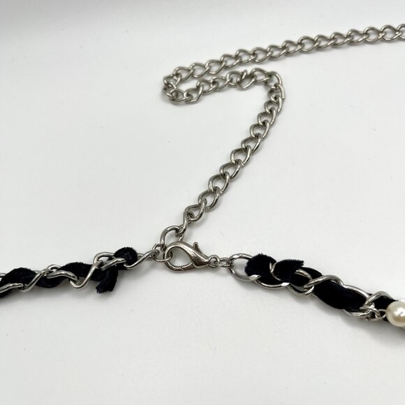 Multi-Strand Faux Pearl Necklace Black Ribbon & Silver Chain Layered Statement - Picture 4 of 5